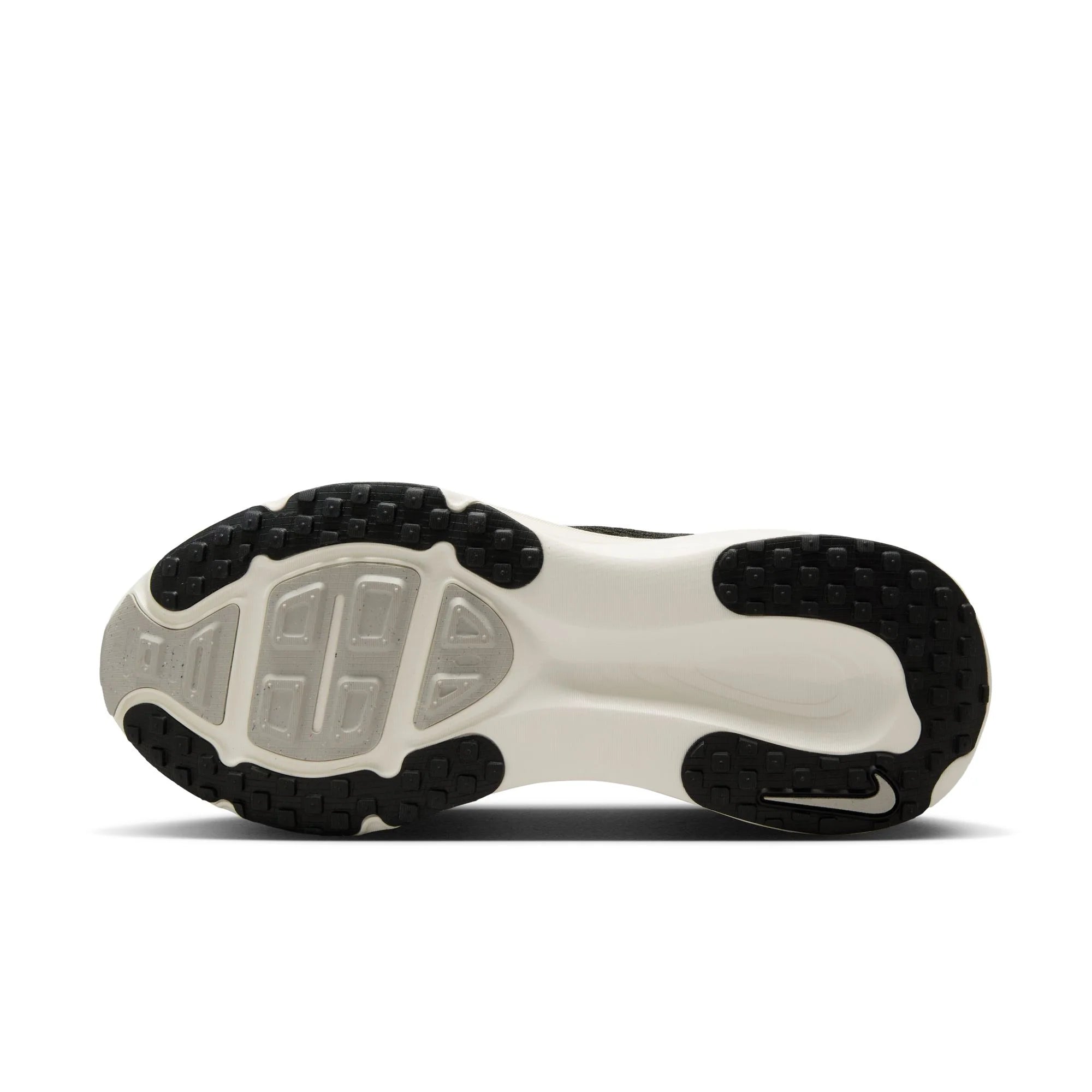 Nike Vomero 18 | Pure Black & White