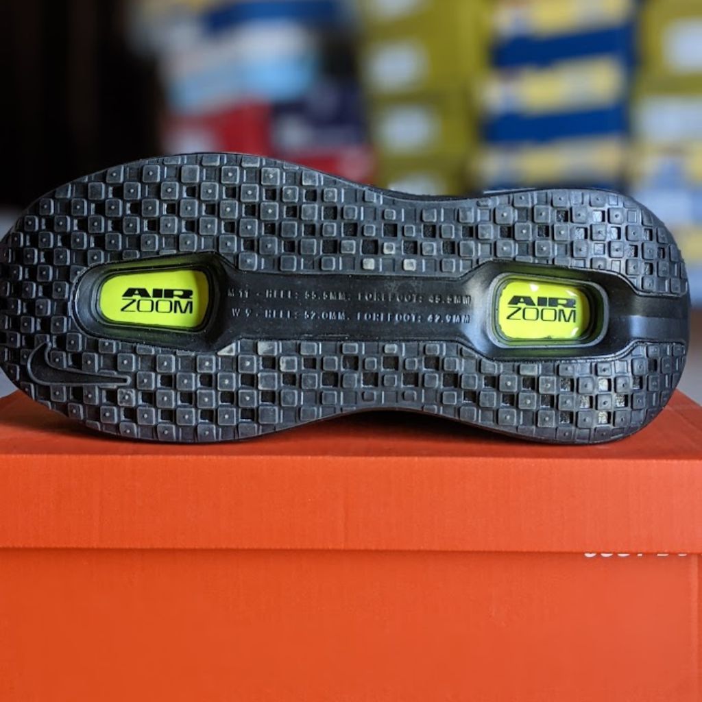 Nike Vomero Premium - Black / Green