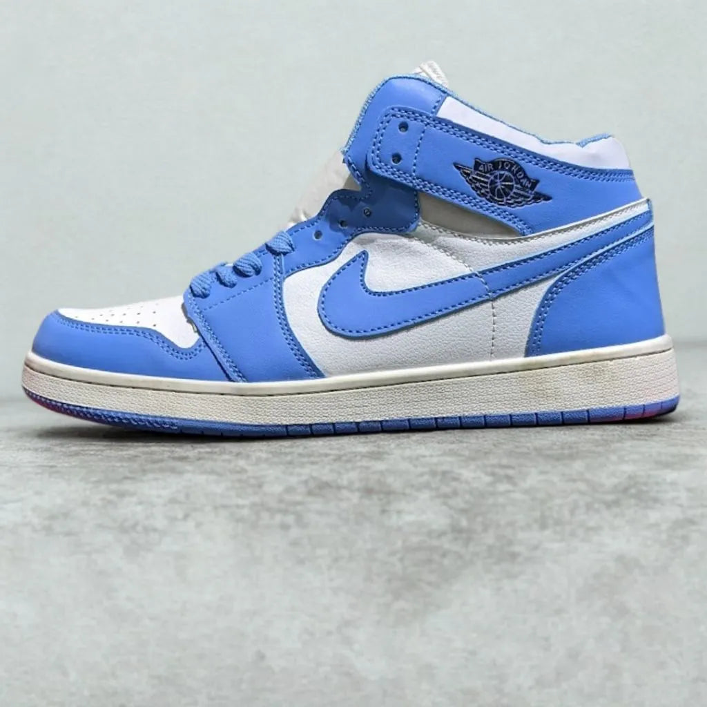Air Jordan 1 Retro High OG UNC