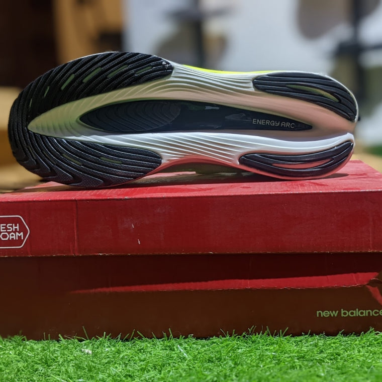 New Balance FuelCell SuperComp Elite v3