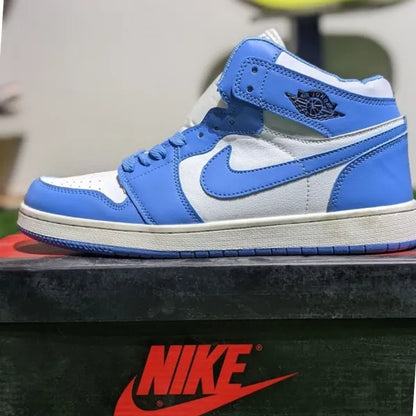 Air Jordan 1 Retro High OG UNC