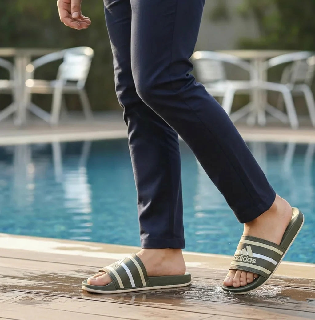 Adidas Adilette Comfort Slides | Olive